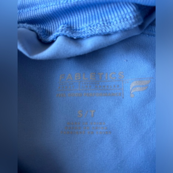 Blue Fabletics Scrub Set S/ST - Picture 6 of 10